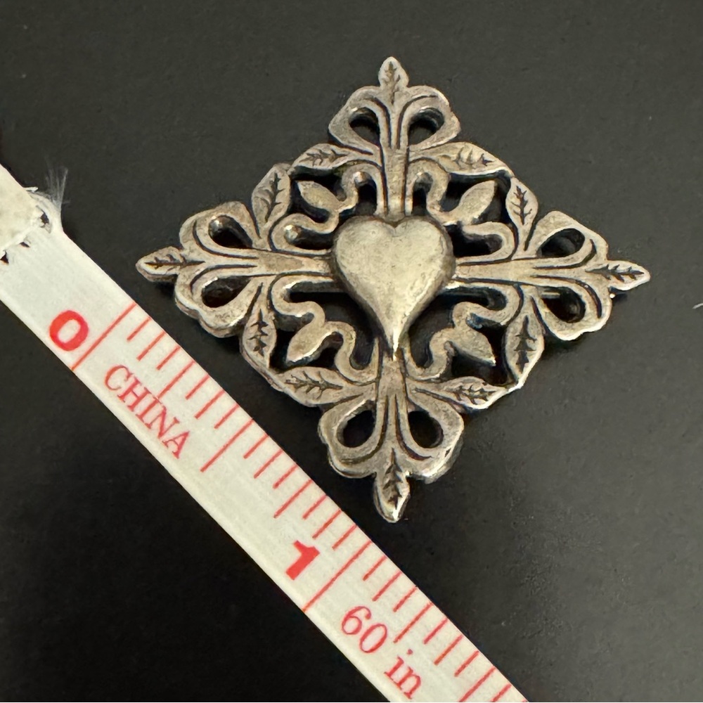 Vintage Sterling Silver Sacred Heart Cross Brooch - H&H - 925 - Picture 4 of 5